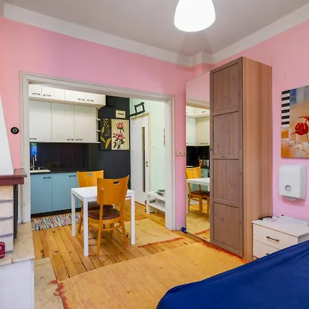 דירות Sofia'S 1Bd Colourful Getaway Near Ndk מראה חיצוני תמונה